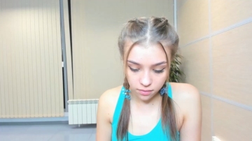 Amy_Haris 30-09-2021 Topless 